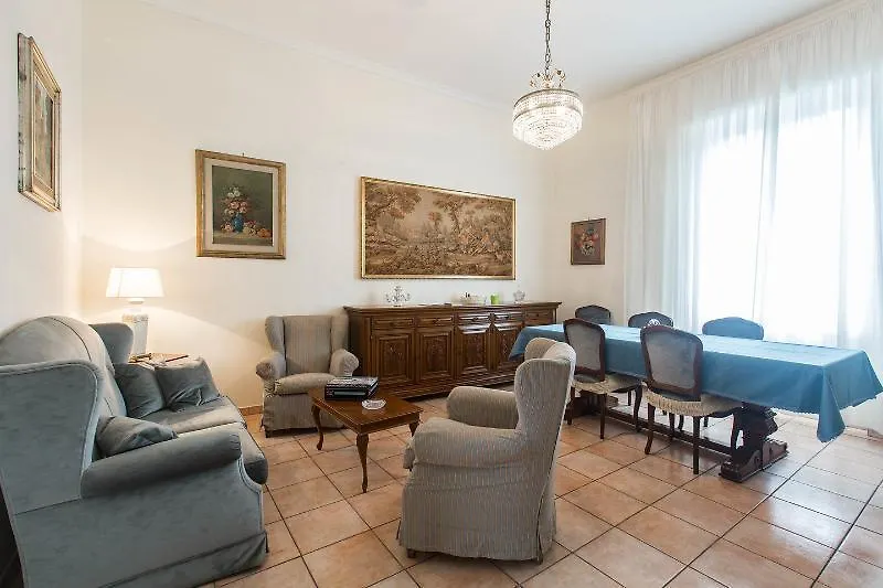 Holiday home Domus Al Palatino Villa Rome